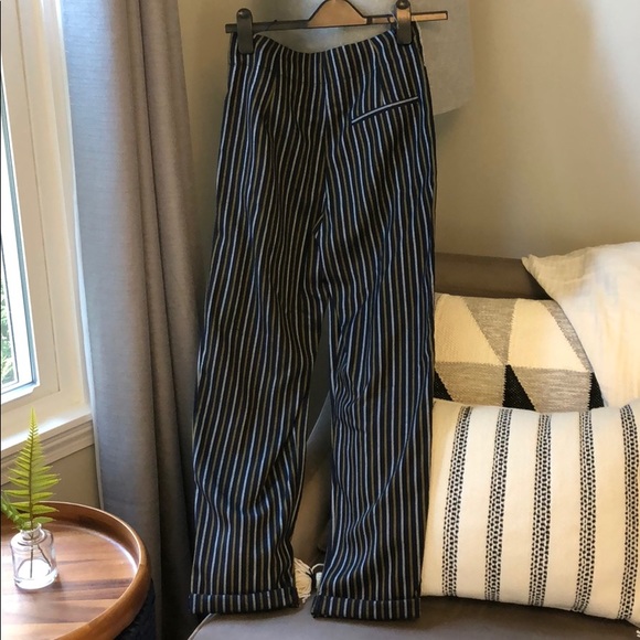 NWT Topshop High rise, pleats, striped pant - Picture 4 of 6